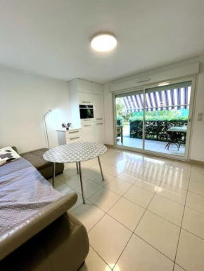 Jolie Appartement de Bord de la Mer Côte d'Azur